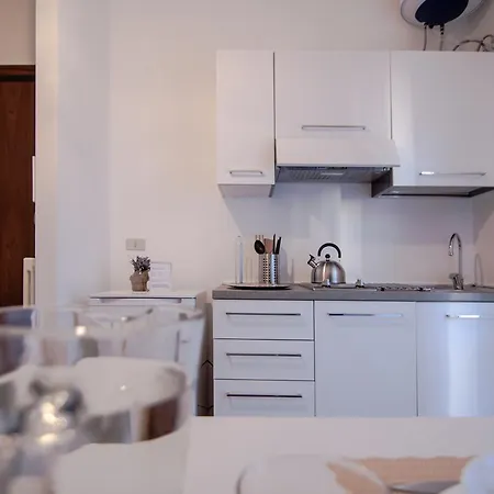 Rebecca's House Apartment
